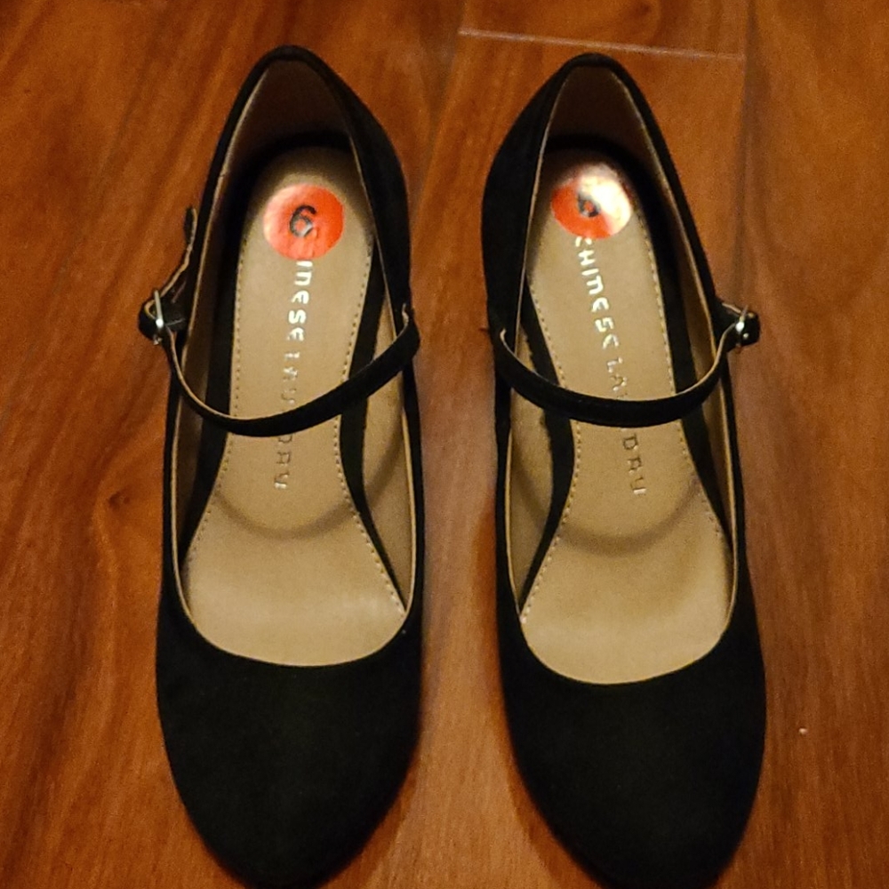 Chunky heeled shoes